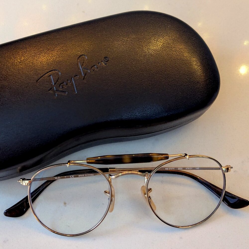 Ray-Ban Eyeglasses Non-Prescription 3747V